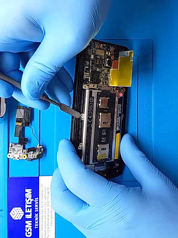 Asus Zenfone 6 Batarya Değişimi Nasıl Yapılır