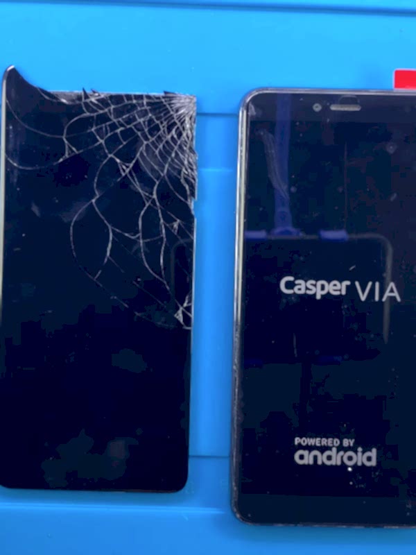 Casper Via M4 ekran değişimi öncesi ve sonrası